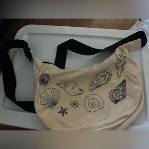 Baggu Seashell Crossbody Bag